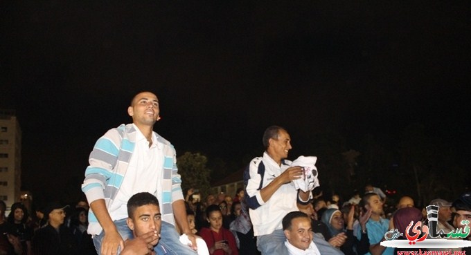 عساف يغني لفلسطين ويشعل الجماهير في أولى حفلاته برام الله